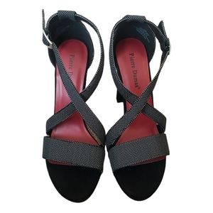 Pierre Dumas Heels. Black and White Polka Dots Size 8.